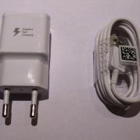 SAMSUNG EP-TA20EWE - USB Ladegerät + Ladekabel